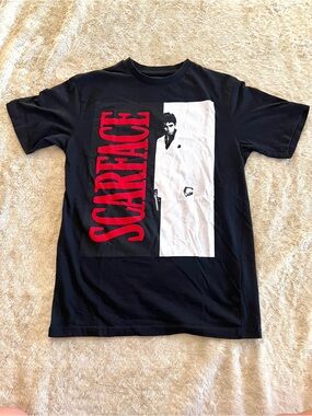 SCARFACE Woman's Black Red & White Graphic T-Shirt Size S